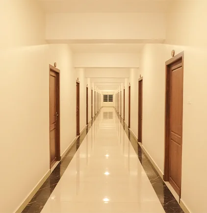 spacious corridor at Ganesh Residency hotel in Chettikulam